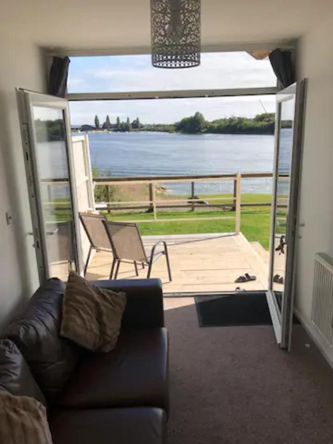 Lake Lodges Chichester Luaran gambar