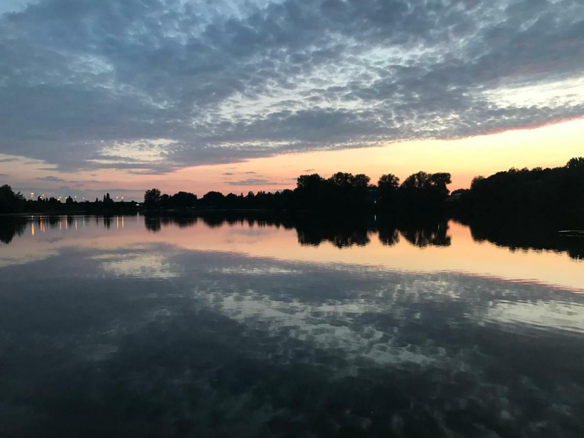 Lake Lodges Chichester Luaran gambar